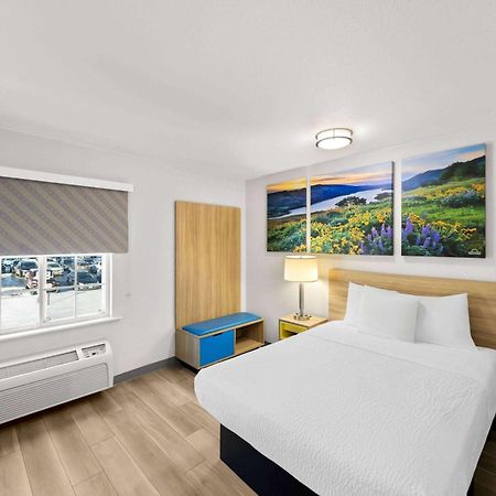 Days Inn & Suites By Wyndham Rochester South Kültér fotó