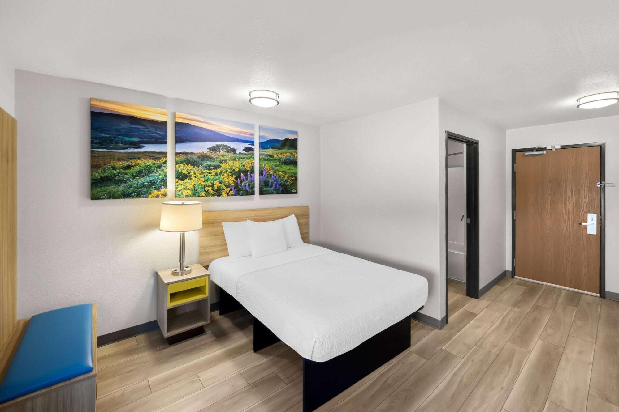 Days Inn & Suites By Wyndham Rochester South Kültér fotó