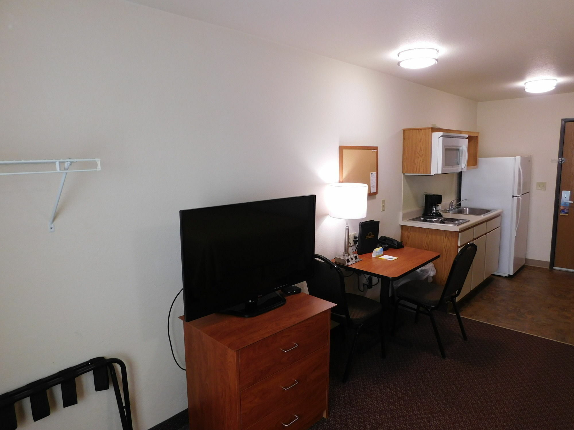 Days Inn & Suites By Wyndham Rochester South Kültér fotó
