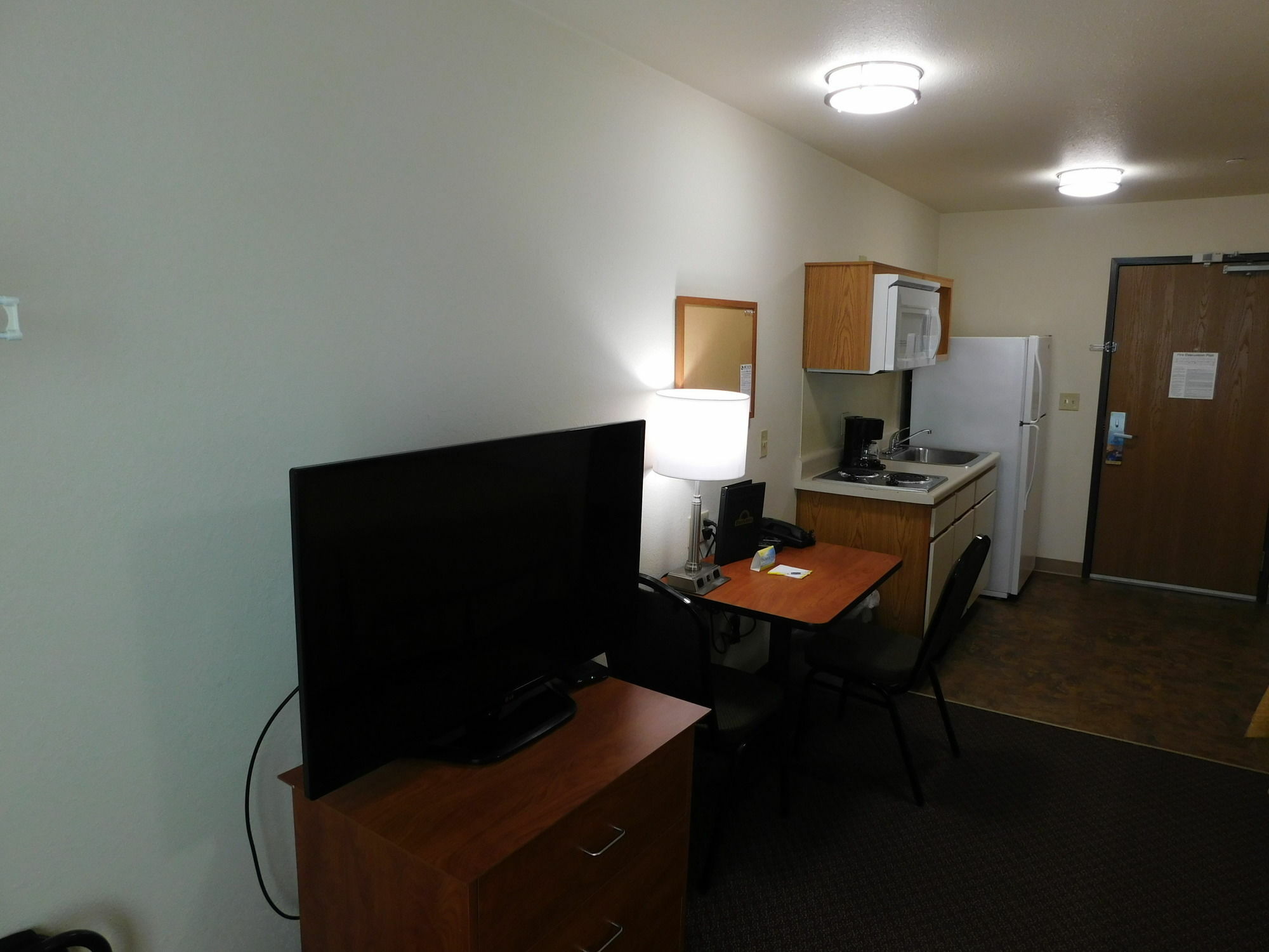 Days Inn & Suites By Wyndham Rochester South Kültér fotó
